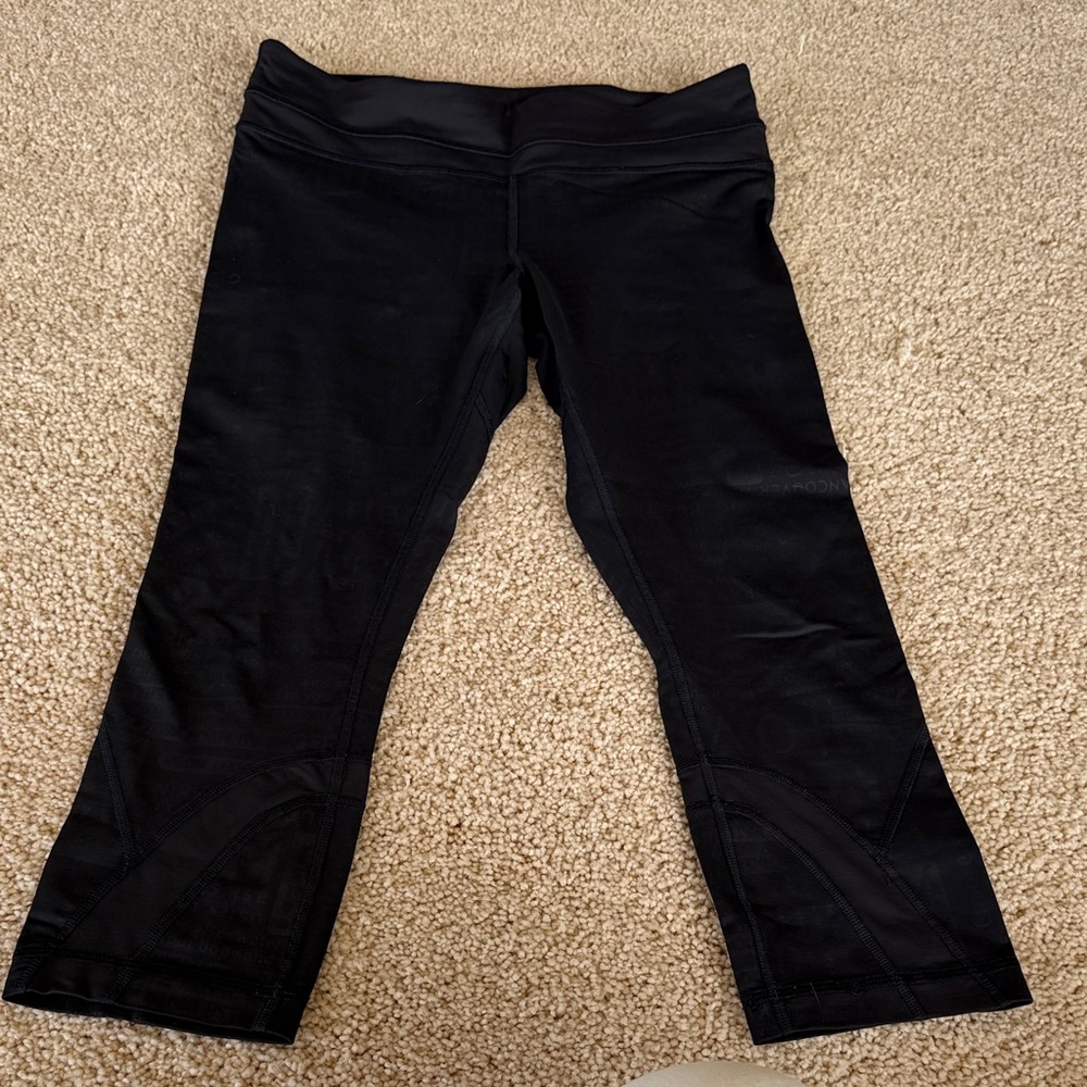 lululemon athletica Black Cropped Leggings size 8